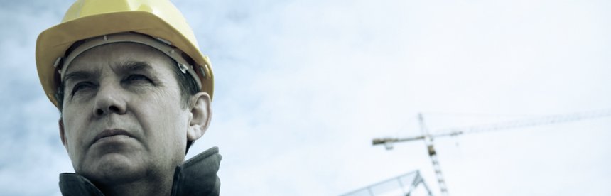 Tilsyn mann overvåker.jpg