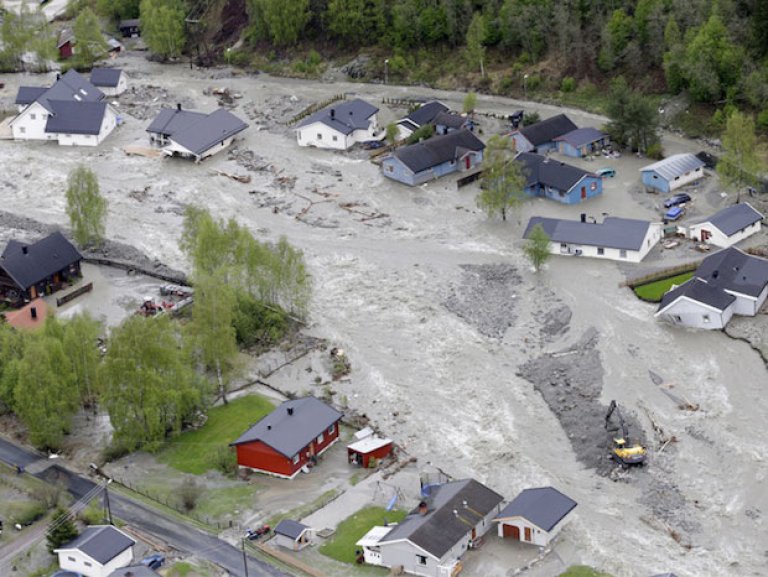 Utbygging i fareområde. Foto: NTB Scanpix