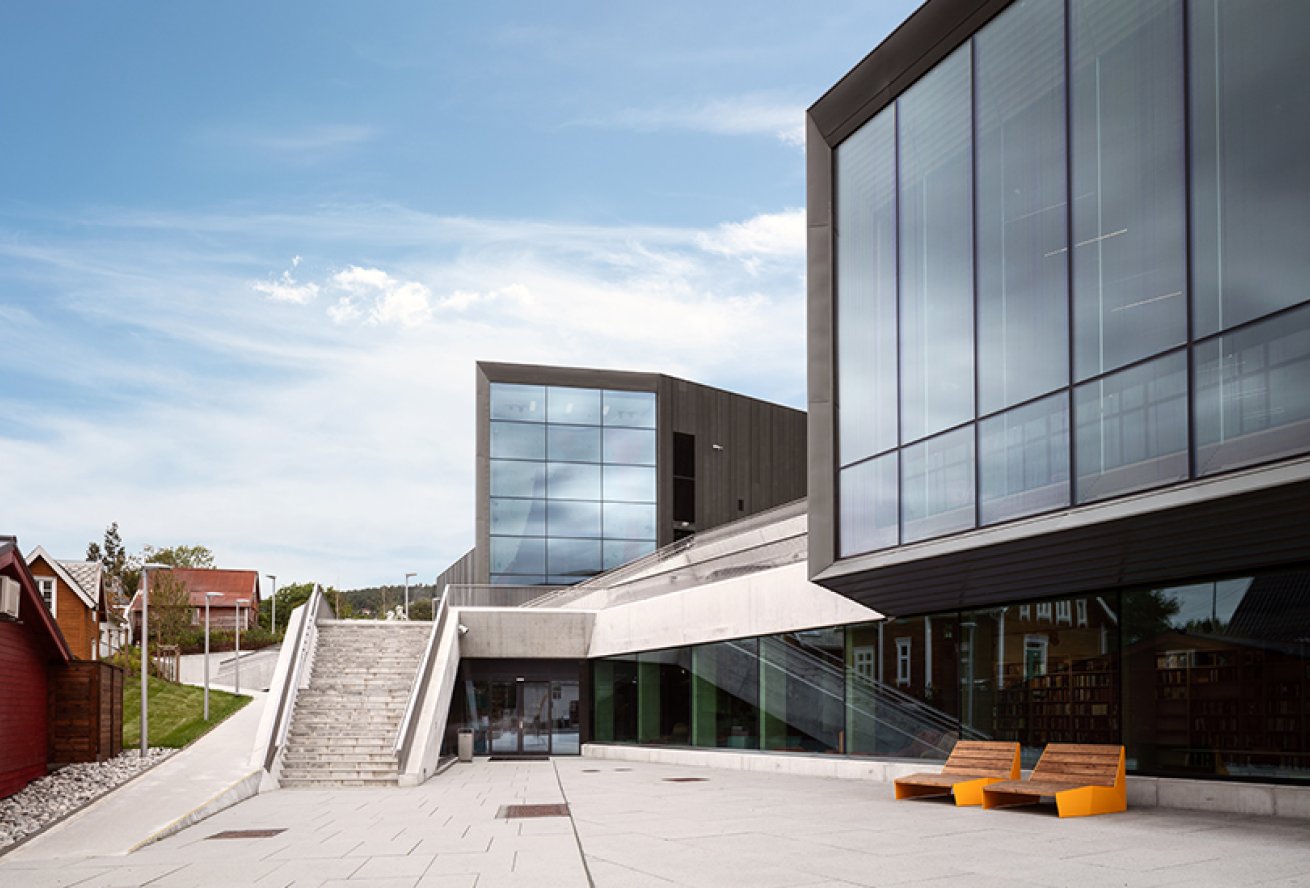 Ulstein_Arena_M.jpg