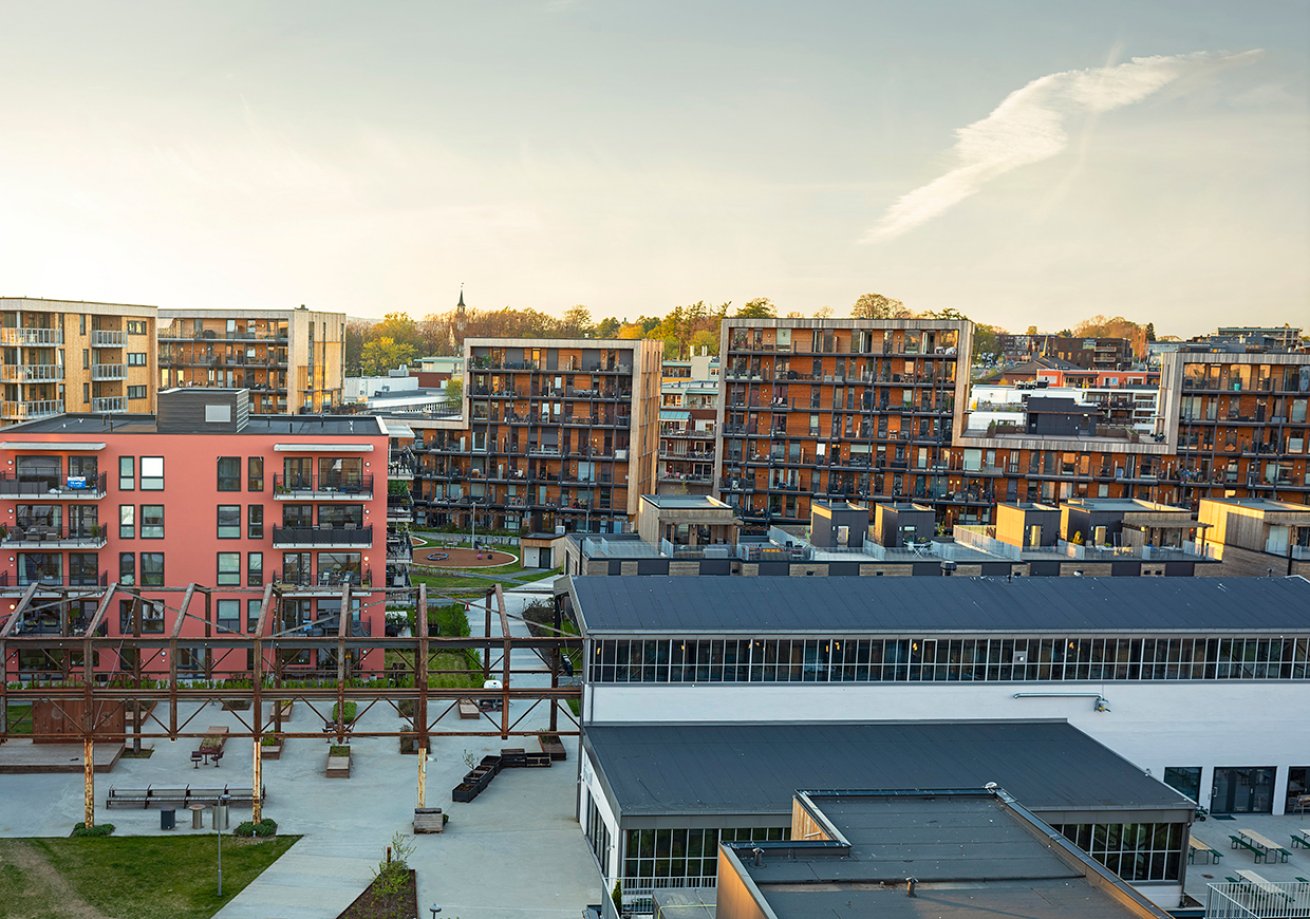 Utsikt fra Fabrikkløkka2 mot Maskinparken, Credo og Maskinveita 2 med Ladebekken  i bakgrunnen – Foto-Marius-Rua.jpg