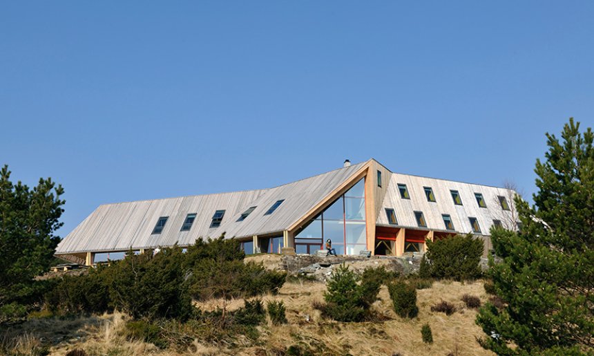 2009 Preikestolen turisthytte i Rogaland, Statens byggeskikkpris 2009, fotograf Jiri Havran.jpg